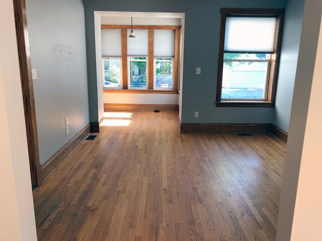 Building Photo - 1715 W Rascher Ave