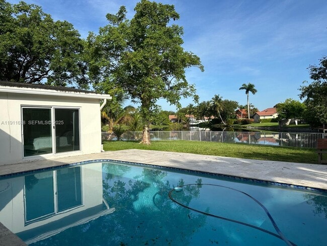 Building Photo - 10563 NW 4th St