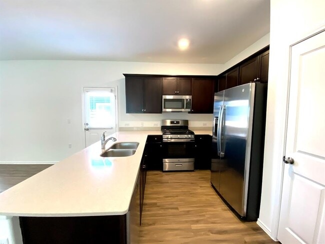 Building Photo - 14217 Sandrock Bnd