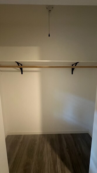 Building Photo - 442 Westchase St