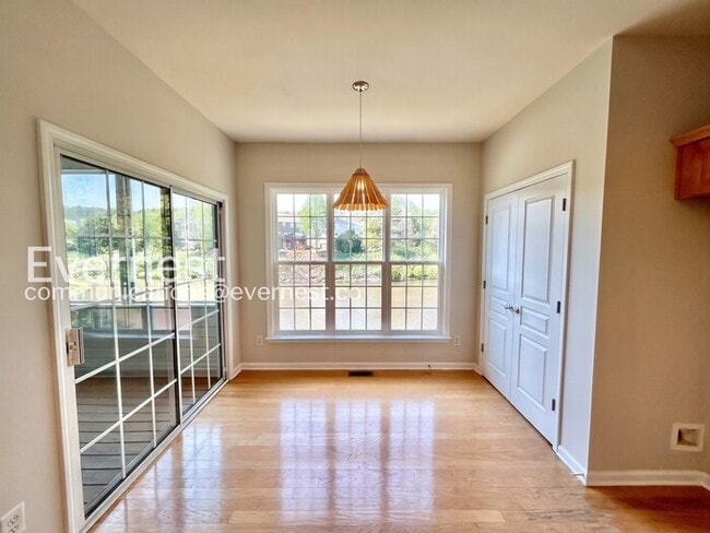 Building Photo - 6635 Cold Stream Dr