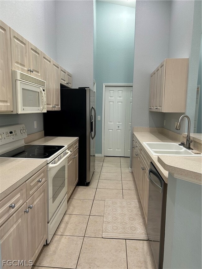 Building Photo - 19933 Lake Vista Cir