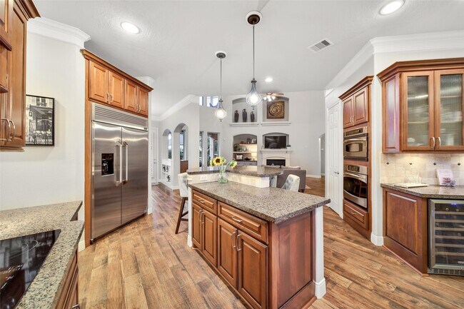Building Photo - 5902 Royal Hill Ct