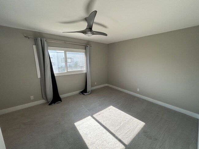 Building Photo - 2927 E Fairmount Ave