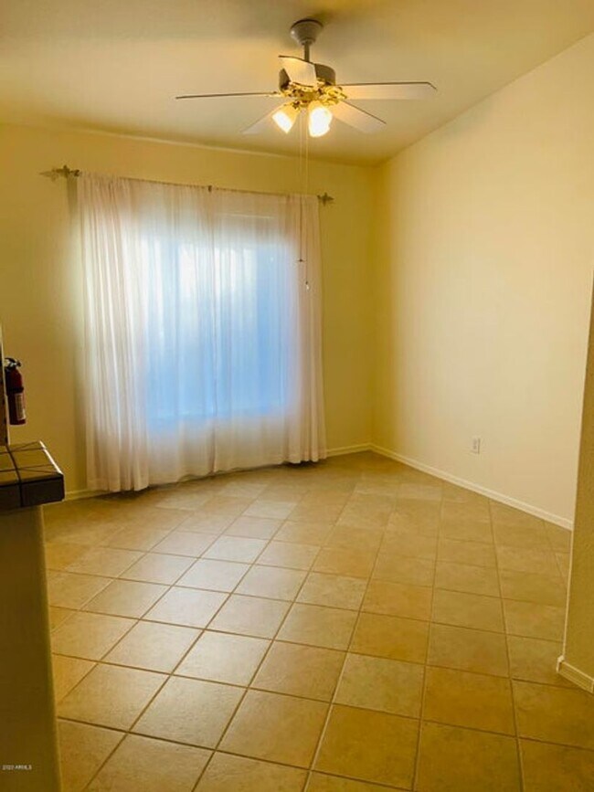 Building Photo - Nice 3 Bed, 2 Bath in Peoria