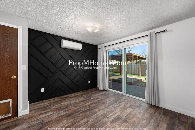Building Photo - Updated Two Bedroom Home in Lafayette!