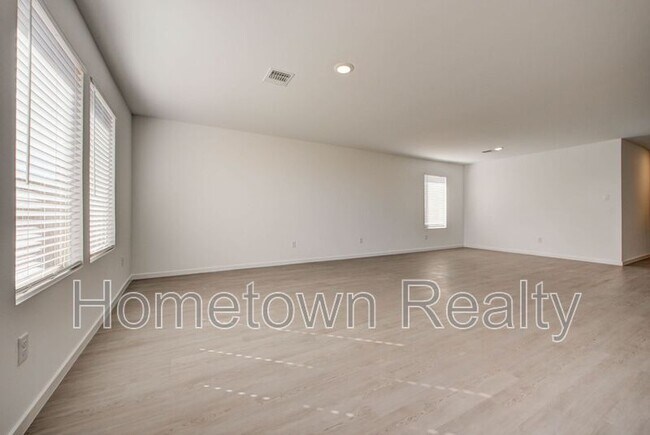 Building Photo - 9724 NW 124th St