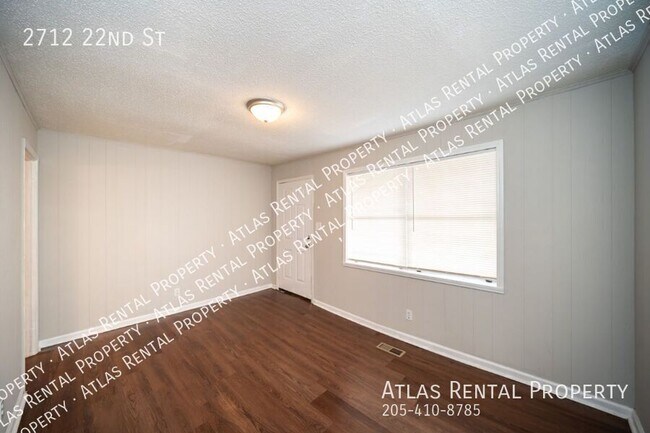 Building Photo - 2712 22nd St