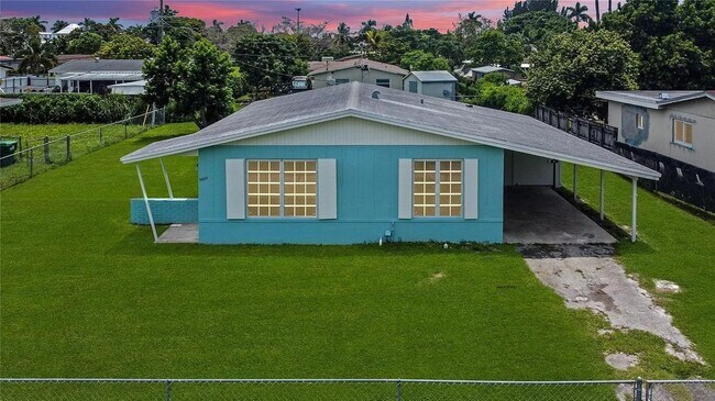 Primary Photo - 9850 SW 166th St