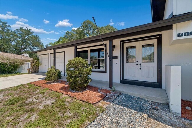 Building Photo - 7111 Gateway Ct