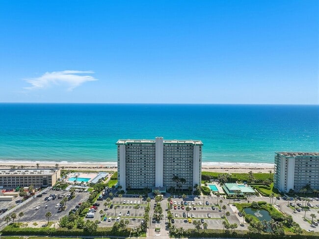 Building Photo - 9900 S Ocean Dr