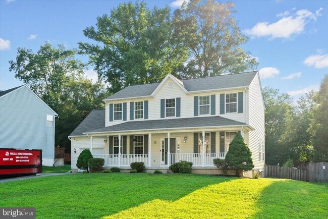 Building Photo - 2230 Community Dr