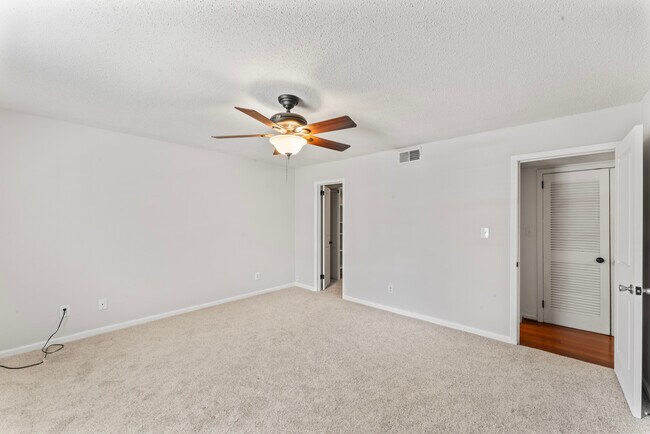Building Photo - 505 Patton Chapel Way