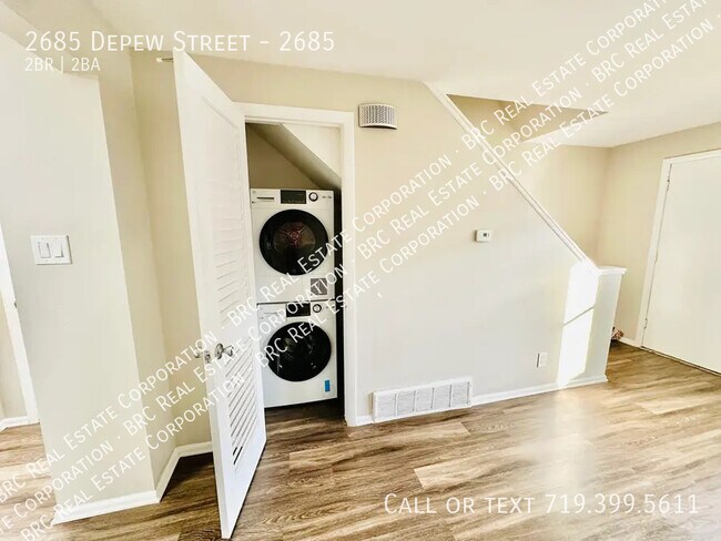 Building Photo - 2685 Depew St