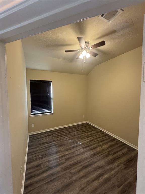 Building Photo - 296 Country Crossing Cir