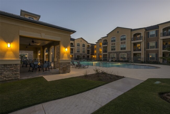 Building Photo - 11821 Cypress Corner Ln