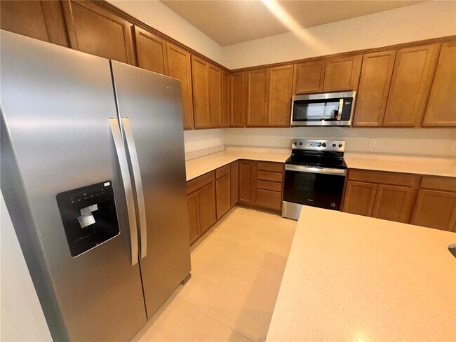Building Photo - 3099 Springbank Dr