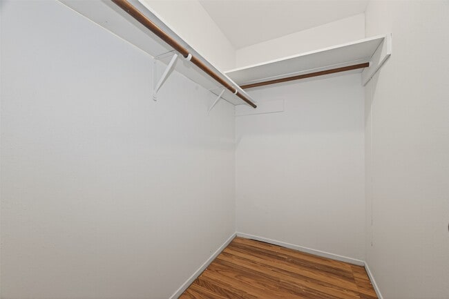 Building Photo - 13908 Cravenridge Dr