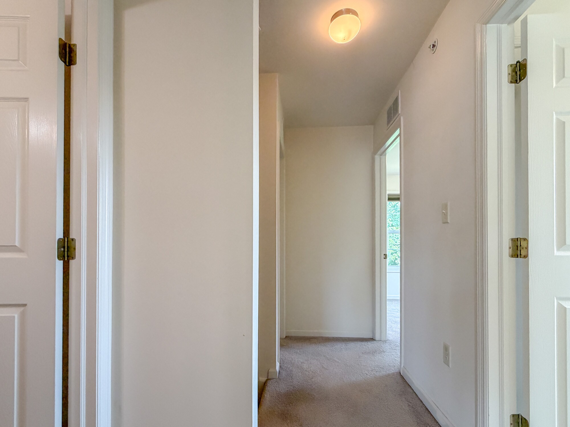 Building Photo - 271 Wildflower Dr