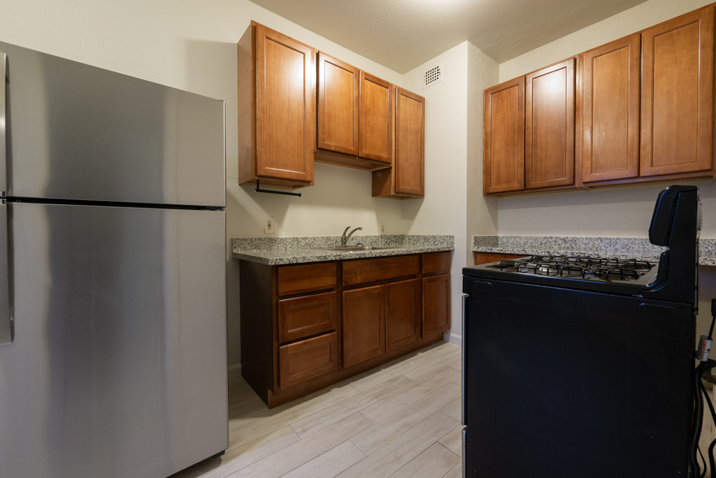 kitchen - 5735 Avenal Ave