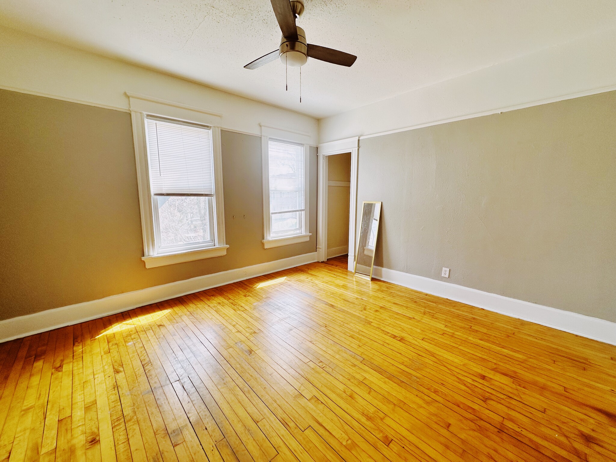 Building Photo - 2531 N Murray Ave