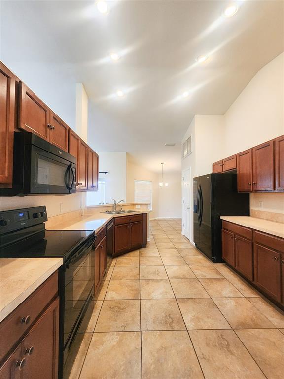 Building Photo - 9907 SW 54th Ave