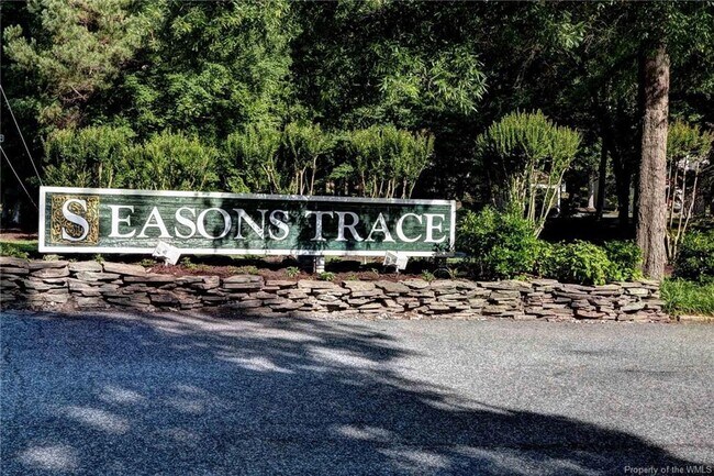 Building Photo - 8 Spring W