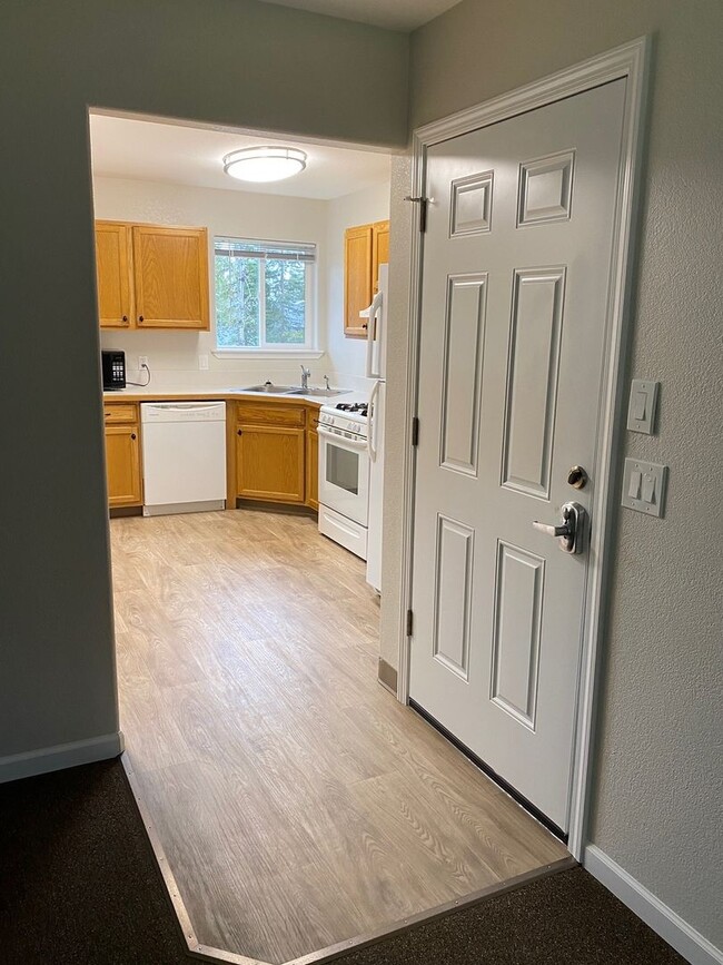 Building Photo - 1701 B Aliak Dr