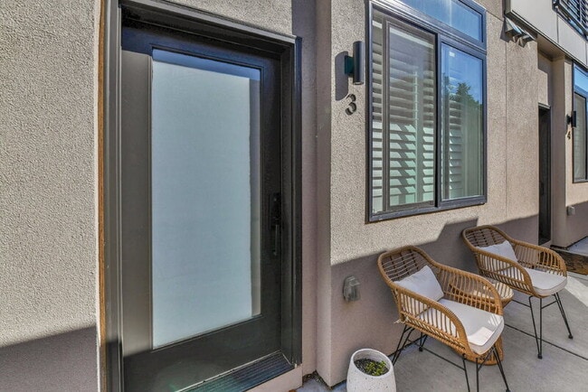 Building Photo - 4432 Tennyson St