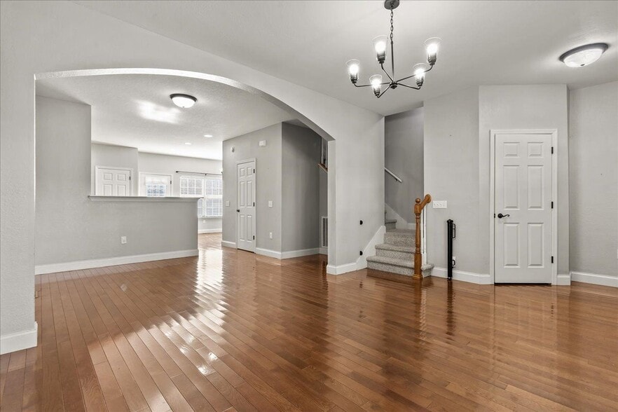Building Photo - 410 Ashbury Cir