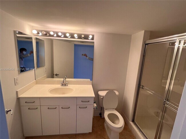 Building Photo - 21055 Yacht Club Dr
