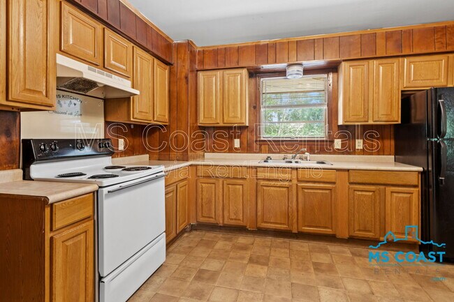 Building Photo - 316 Tandy Dr