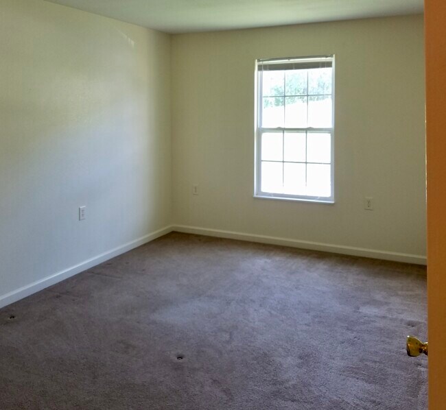 Building Photo - 8306 Shawn Ridge Dr
