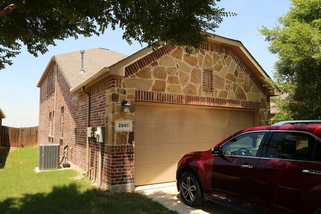 Building Photo - 2861 Houston Wood Dr