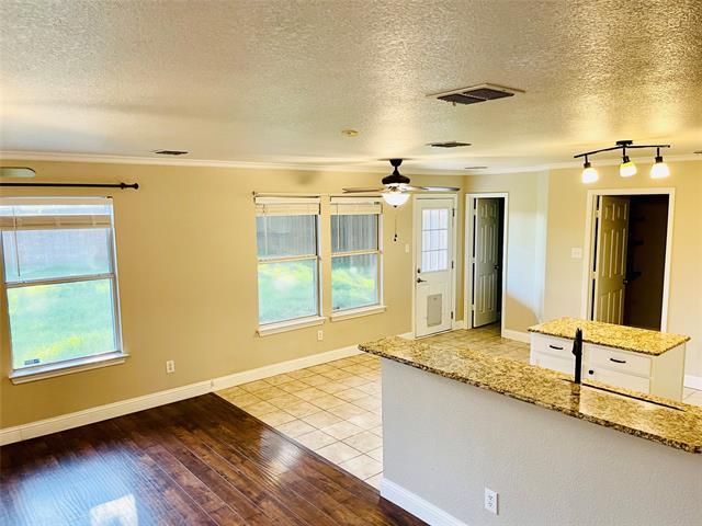 Building Photo - 2605 Cattleman Dr
