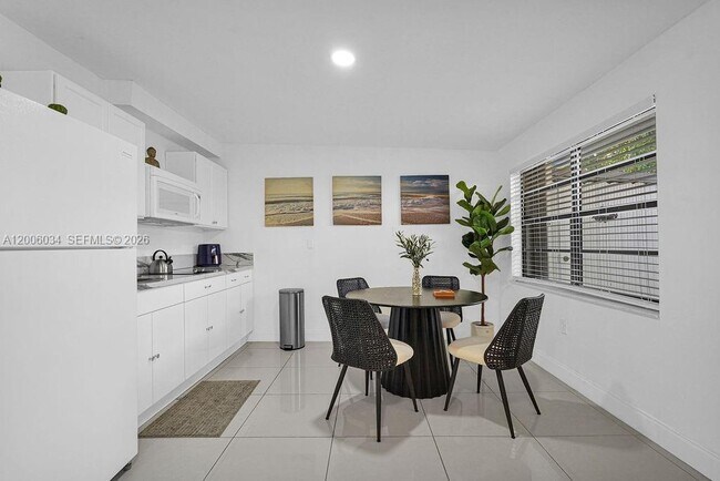 Building Photo - 25420 SW 124th Pl