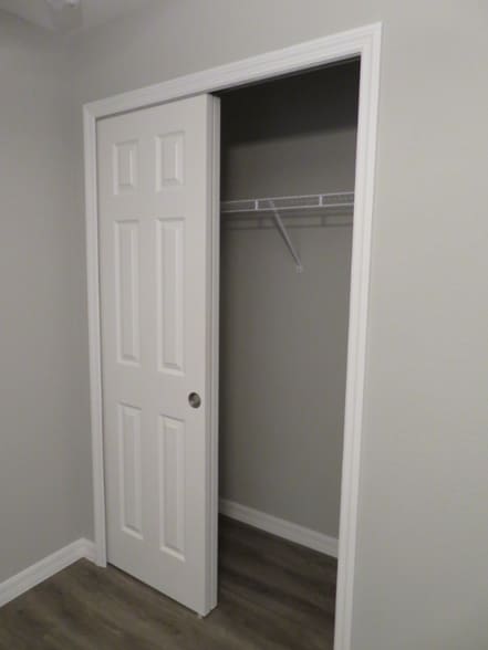 Building Photo - 2605 NE 6th Pl