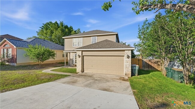 Building Photo - 821 Benning St