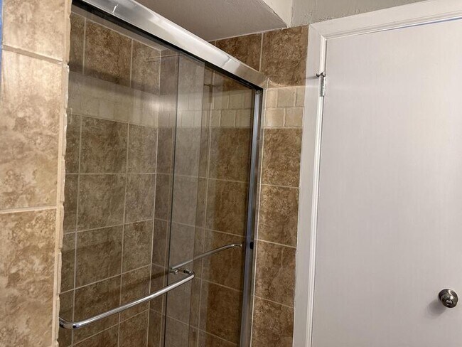 Building Photo - 503 Egret Ln