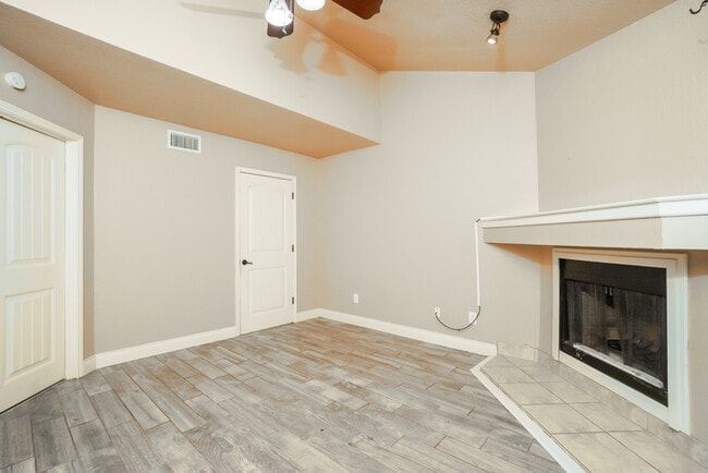 Building Photo - Bright 2-Bedroom Home in Boerne, TX