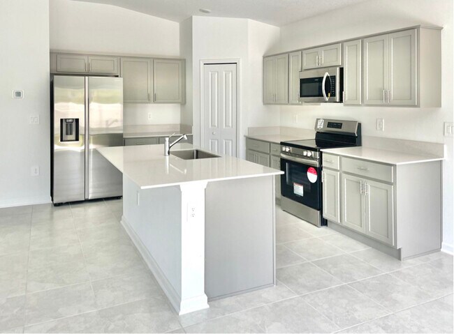 Building Photo - 1169 Deepwater Cir