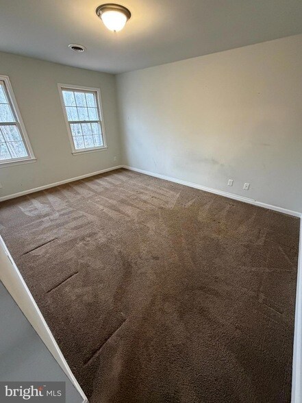 Building Photo - 4 Bryant Blvd