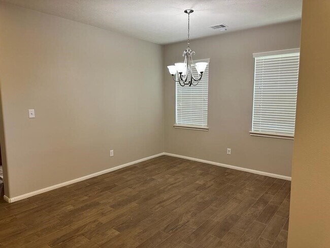 Building Photo - 5402 Ringneck Glen Dr