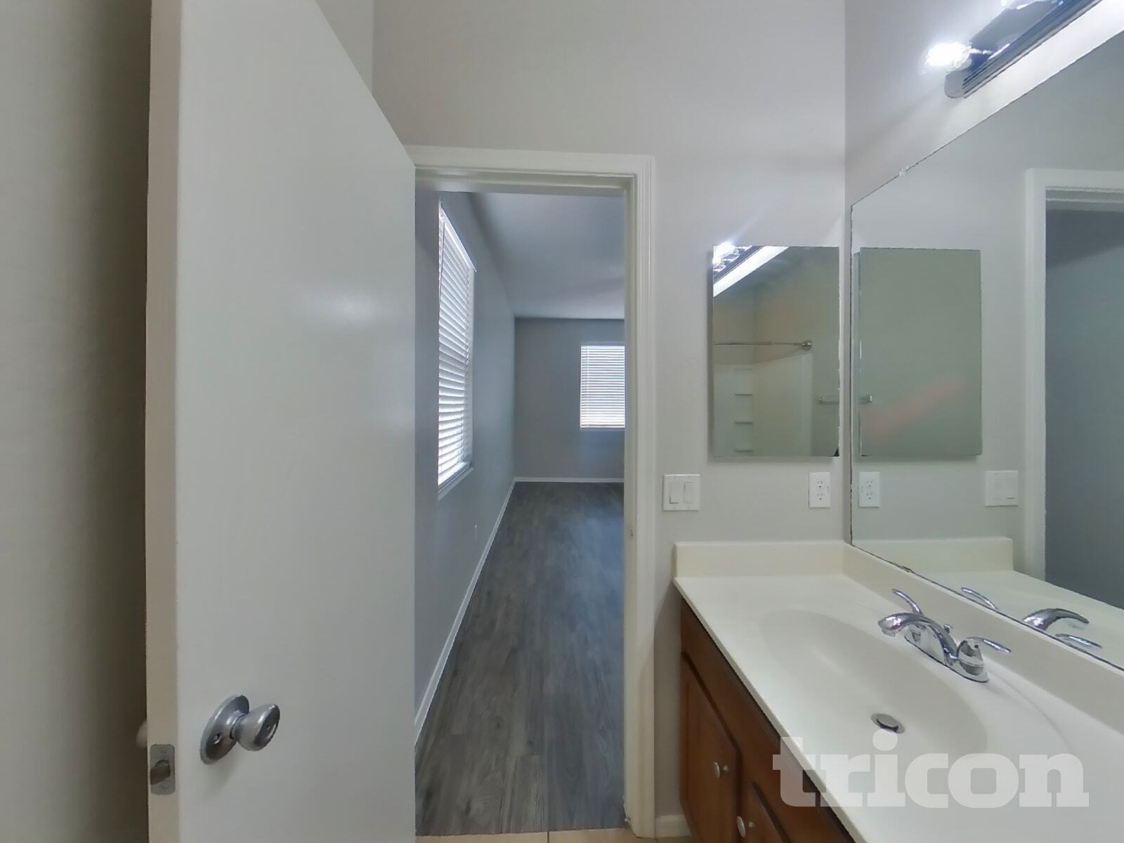 Building Photo - 7310 W St Charles Ave