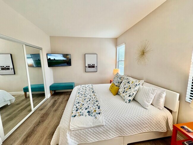 Building Photo - 55459 Tanglewood