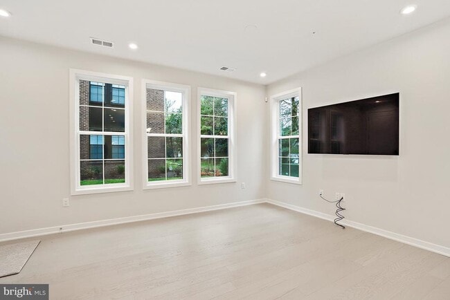 Building Photo - 7410 Backett Wood Ter