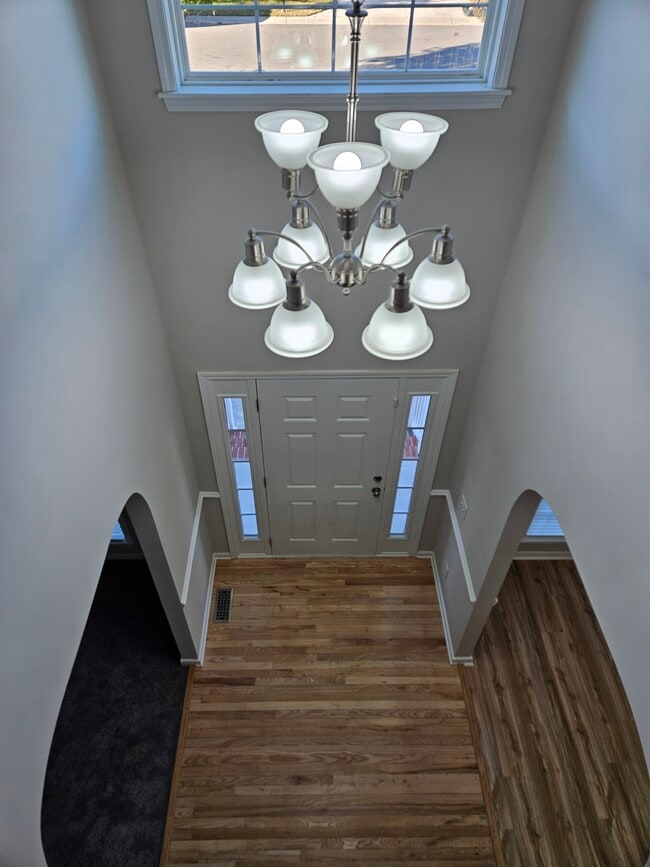 Building Photo - 919 Middle Ground Ave