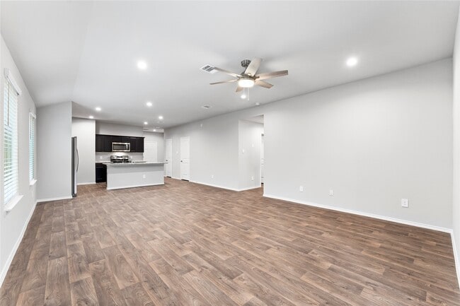 Building Photo - 40491 Gdn Hts Ln