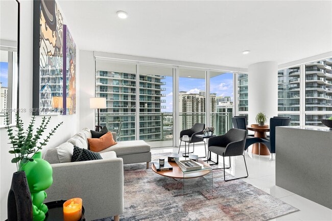 Building Photo - 1080 Brickell Ave