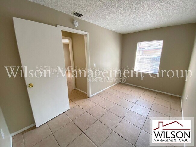 Building Photo - 5511 Lehigh Ave